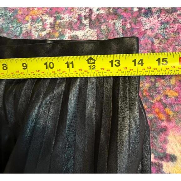 Metallic Pleated Faux Leather Midi Skirt Black Silver Tone XS - Picture 6 of 6